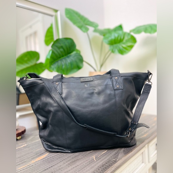 Nena & Co. Black Leather Duffel Bag - Picture 2 of 6